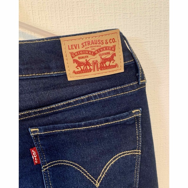 Levi's(リーバイス)のLEVI'S★スキニーパンツ27 レディースのパンツ(デニム/ジーンズ)の商品写真