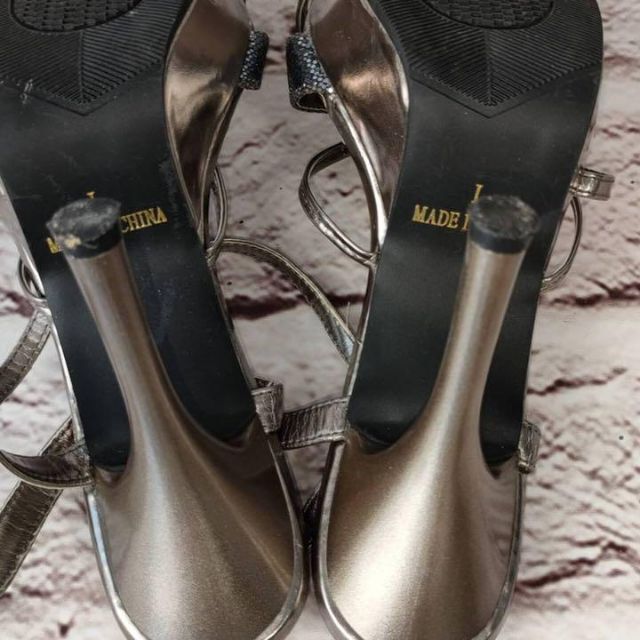 Moga Buisset　モガビセット　ストラップサンダル　ラメ　レディース レディースの靴/シューズ(サンダル)の商品写真