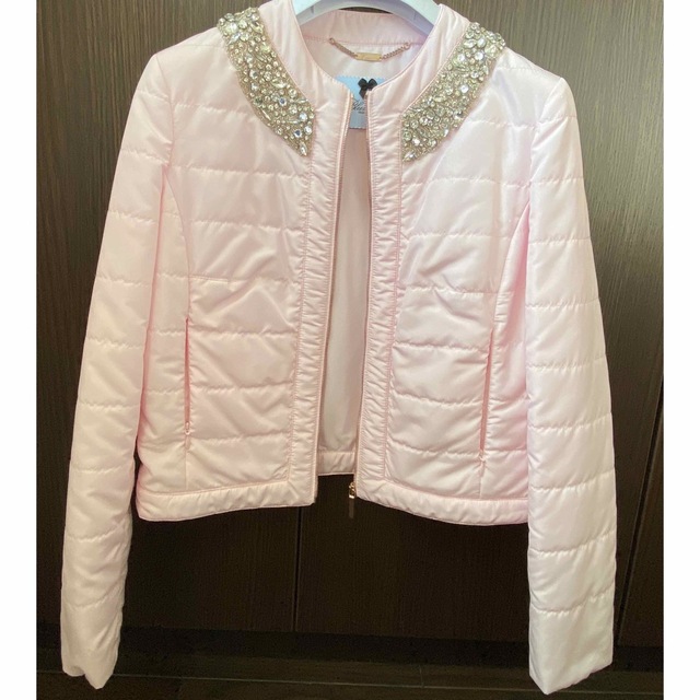 値下げします!Blumarine レディース 38 ダウンジャケット 贅沢品 63.0