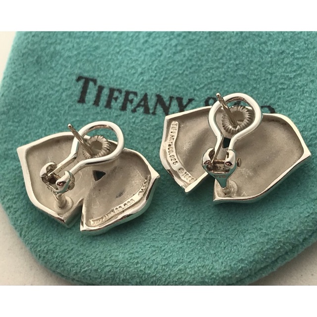 Tiffany リボンピアス