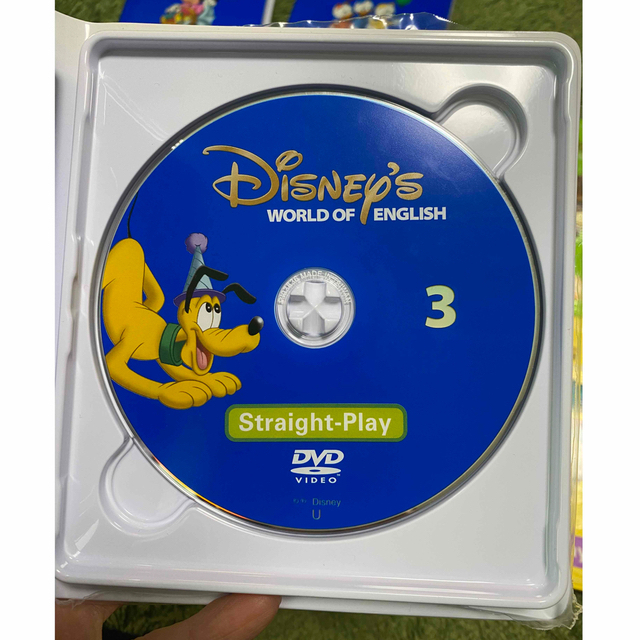 Disney(ディズニー)のDWE 2015年購入 美品 ストレートプレイDVD キッズ/ベビー/マタニティのおもちゃ(知育玩具)の商品写真