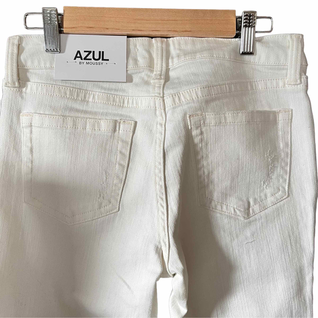 AZUL by moussy(アズールバイマウジー)の【新品】AZUL BY MOUSSY デニムパンツ ホワイト レディース レディースのパンツ(デニム/ジーンズ)の商品写真