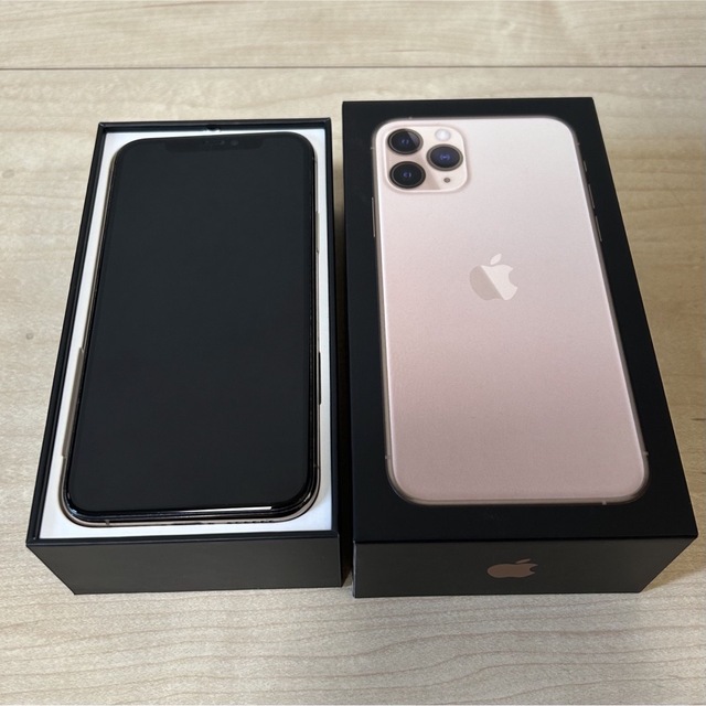 iPhone - iPhone11pro 256GB ゴールド 美品の通販 by ソバ's shop