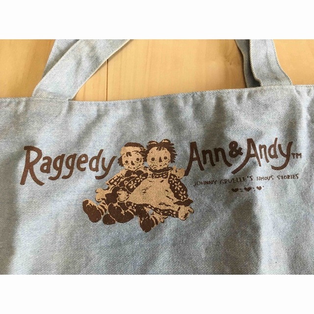 新品RaggedyAnn＆Andyラガディアン・アンディ　デニム生地トートバッグ レディースのバッグ(トートバッグ)の商品写真