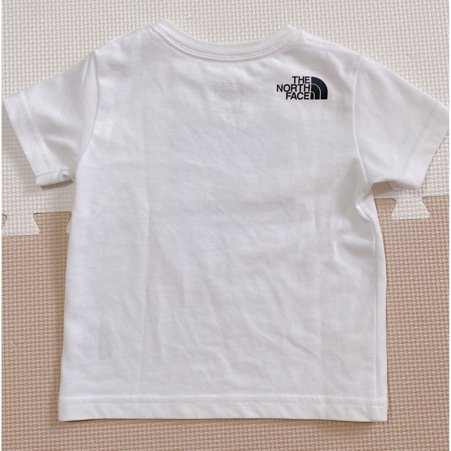 THE NORTH FACE(ザノースフェイス)のTHE NORTH FACE ザノースフェイス 定番Ｔシャツ 90 キッズ/ベビー/マタニティのキッズ服男の子用(90cm~)(Tシャツ/カットソー)の商品写真