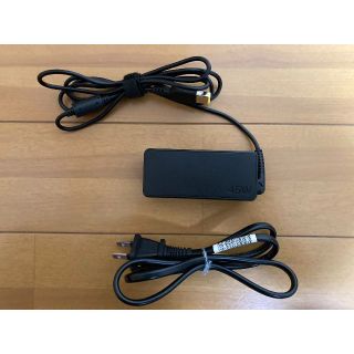 レノボ(Lenovo)の【値下げ・送料込・美品・中古】Lenovo パソコン角型USB-ACアダプター(PC周辺機器)