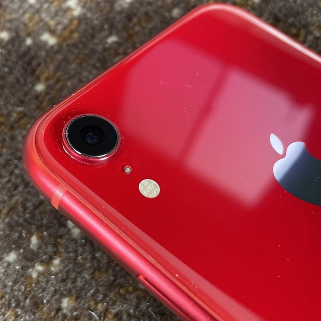 iPhone(アイフォーン)の【SIMフリー】iPhone XR PRODUCT RED 64GB (美品) スマホ/家電/カメラのスマートフォン/携帯電話(スマートフォン本体)の商品写真