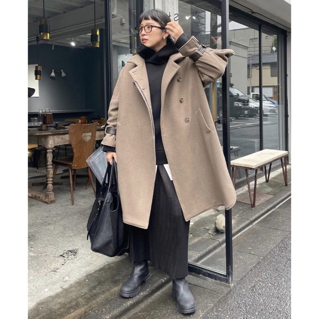 RIM.ARK(リムアーク)の【新品未使用】RIM.ARK Cashmere blend poncho CT レディースのジャケット/アウター(ポンチョ)の商品写真