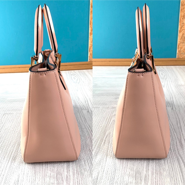 FENDI カーフレザー 2WAY ピンクベージュ ハンドバッグ 8BH367 FENDI カーフレザー 2WAY ピンクベージュ ハンドバッグ 8BH367