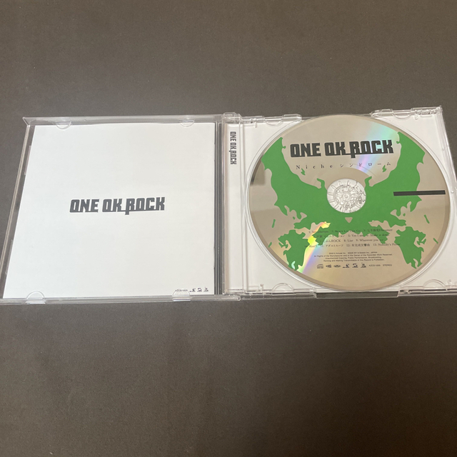 ONE OK ROCK(ワンオクロック)のONE OK ROCK   Nicheシンドローム エンタメ/ホビーのCD(ポップス/ロック(邦楽))の商品写真