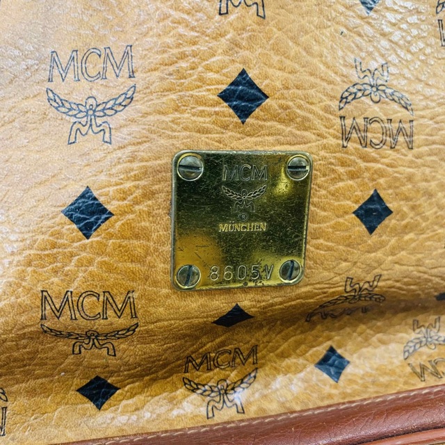 MCM(エムシーエム)の【即日発送】エムシーエム MCM 巾着 ショルダーバッグ クロスボディ レディースのバッグ(ショルダーバッグ)の商品写真