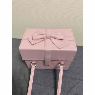 エミリーテンプルキュート(Emily Temple cute)のEmily Temple cute プレゼントBOX バニティバッグ(ハンドバッグ)