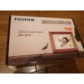 フジフイルム(富士フイルム)の【未使用】FUJIFILM デジタルフォトフレーム DP-S7V(フォトフレーム)