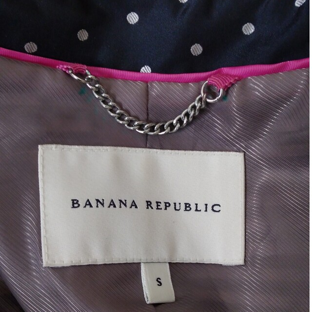 Banana Republic(バナナリパブリック)のBANANA REPUBLIC 黒系水玉コート　サイズＳ レディースのジャケット/アウター(トレンチコート)の商品写真