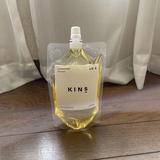 大人気！新品未使用 KINS クレンジングオイル200ml(クレンジング/メイク落とし)