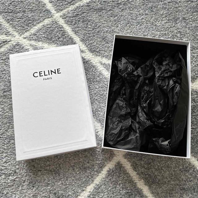 CEFINE(セフィーヌ)のセリーヌ CELINE 巾着と空箱 レディースのバッグ(ショップ袋)の商品写真