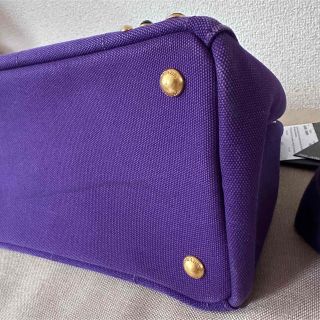 PRADAのビジュー付きパープルカナパ | angeloawards.com