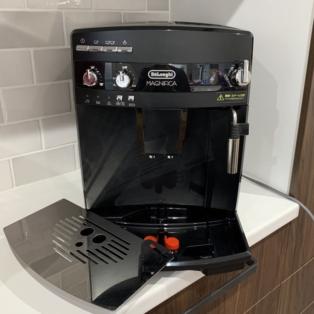 DeLonghi マグニフィカ コーヒーマシン ESAM03110B