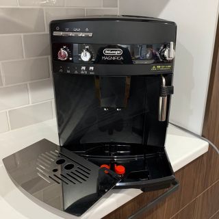 デロンギ(DeLonghi)のDeLonghi マグニフィカ コーヒーマシン ESAM03110B(コーヒーメーカー)