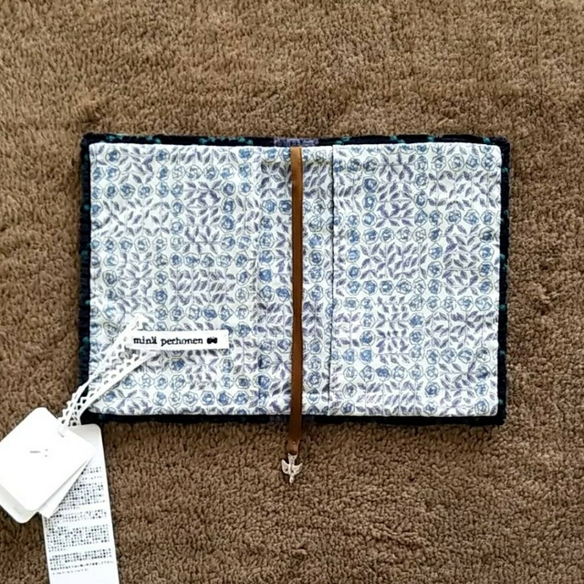 新品☆ミナペルホネン piece book cover tambourine