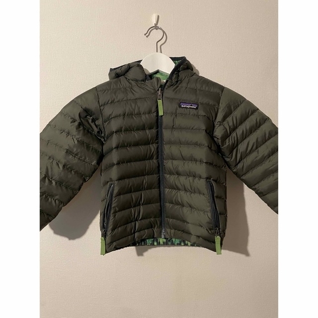 patagonia(パタゴニア)の【おと様専用】Patagonia ダウンジャケット　5T（112） キッズ/ベビー/マタニティのキッズ服男の子用(90cm~)(ジャケット/上着)の商品写真