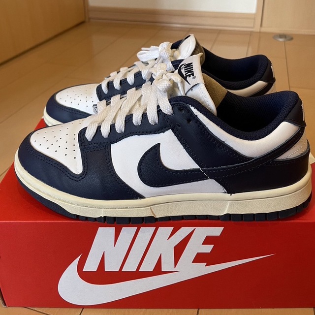 スニーカーズNIKE DUNK LOW vintage navy 23.5cm  　美品