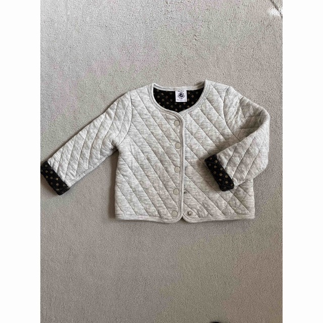 PETIT BATEAU(プチバトー)の✴︎プチバトー　キルティングジャケット　18m81cm✴︎ キッズ/ベビー/マタニティのベビー服(~85cm)(カーディガン/ボレロ)の商品写真