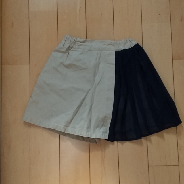 GU(ジーユー)のGU ラップキュロットパンツ 140cm キッズ/ベビー/マタニティのキッズ服女の子用(90cm~)(パンツ/スパッツ)の商品写真