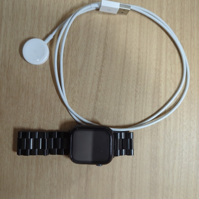 Apple Watch(アップルウォッチ)のApplewatch se スマホ/家電/カメラのスマホ/家電/カメラ その他(その他)の商品写真