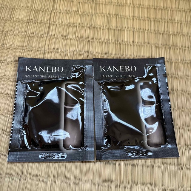 Kanebo(カネボウ)のカネボウ　ラディアント　スキン　リファイナー拭き取り化粧水　サンプル　お試し コスメ/美容のベースメイク/化粧品(化粧下地)の商品写真