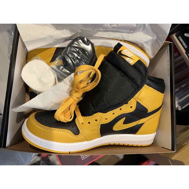 NIKE(ナイキ)のNike AJ1 Air Jordan Retro High OG Pollen メンズの靴/シューズ(スニーカー)の商品写真