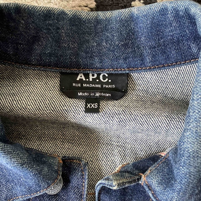 A.P.C(アーペーセー)のapc デニムジャケット　サイズxxs メンズのジャケット/アウター(Gジャン/デニムジャケット)の商品写真
