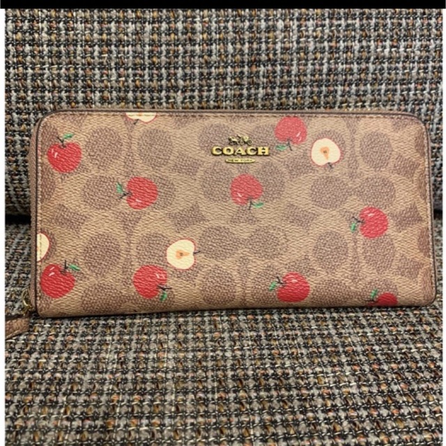 COACH(コーチ)のショップバック・箱付き　5615   コーチ　長財布　バスキアコラボ メンズのファッション小物(長財布)の商品写真