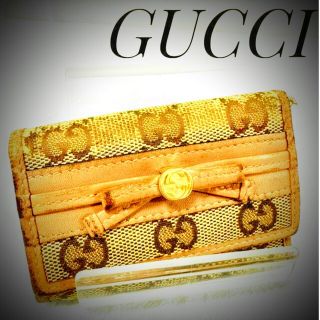 グッチ(Gucci)の信頼のブランドGUCCI グッチ 気品あるオシャレなリボンキーケース GG柄(キーケース/名刺入れ)