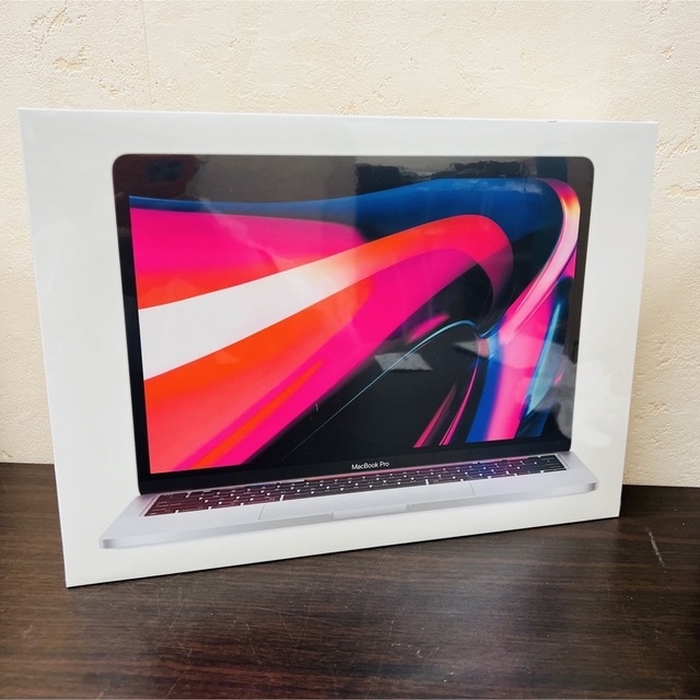 Apple MacBook Pro 13inch 未使用-