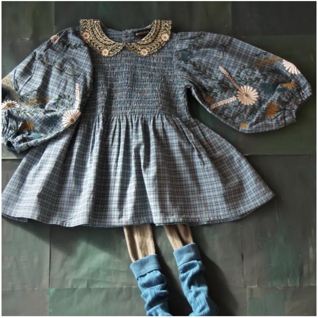 bonjour diary 22aw お花刺繍のチュニック ブラウス - キッズ服(女の子 bonjour diary 22aw お花刺繍のチュニック ブラウス - キッズ服(女の子