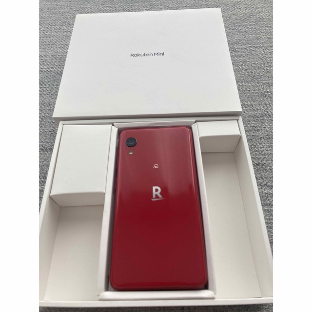 楽天mini red スマホ/家電/カメラのスマートフォン/携帯電話(スマートフォン本体)の商品写真