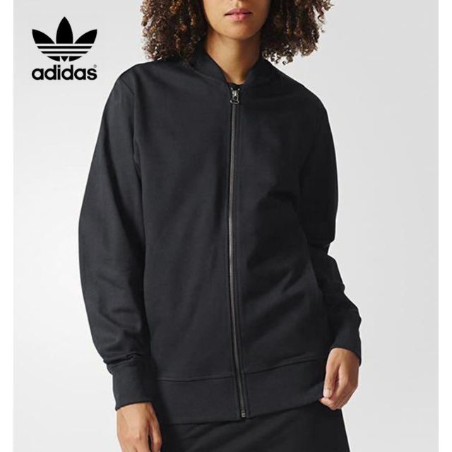 adidasブルゾン