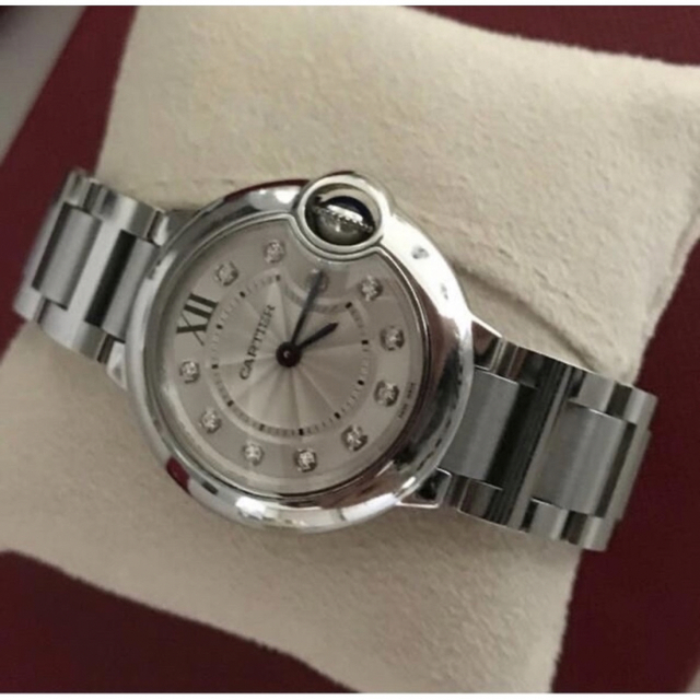 ≪超目玉★12月≫ Cartier - 付属品全完備　Cartierダイヤバロンブルーウォッチ 腕時計