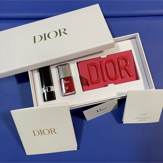 Christian Dior(クリスチャンディオール)のdior プラチナ会員　バースデーギフト エンタメ/ホビーのコレクション(ノベルティグッズ)の商品写真