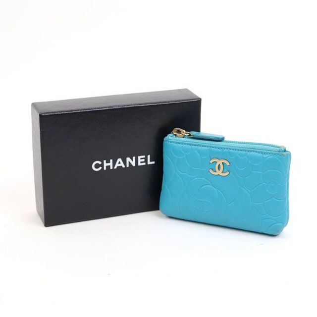 得価人気】 CHANEL - シャネル カメリア エンボス ジップ キーリングの
