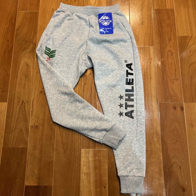 ATHLETA(アスレタ)の★はなこmama様専用★アスレタ新品140 スポーツ/アウトドアのサッカー/フットサル(ウェア)の商品写真