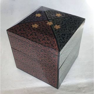 重箱 おせち 富士型三段重四季桜内朱 13.5cm 正月 弁当箱(弁当用品)