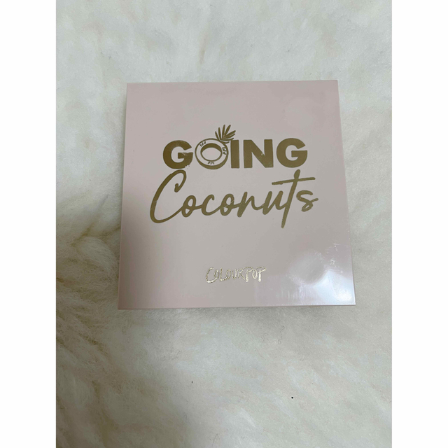 ColourpopアイシャドウプレートGoing coconuts Making コスメ/美容のベースメイク/化粧品(アイシャドウ)の商品写真