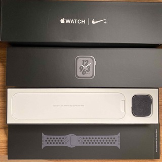 アップルウォッチ(Apple Watch)のApple Watch Series 4 Nike+ グレイアルミニウム アンス(腕時計(デジタル))