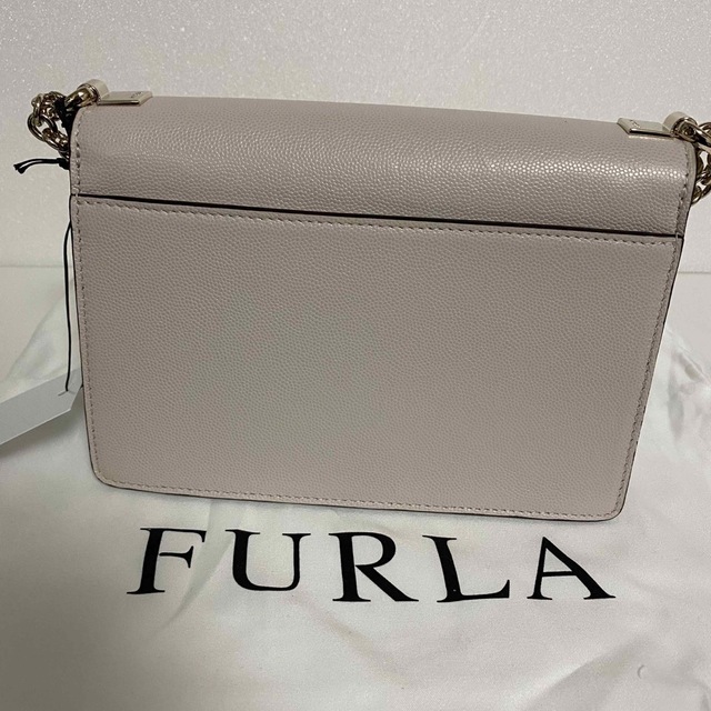 Furla(フルラ)の新品 FURLA フルラ チェーン ショルダーバッグ　人気カラー レディースのバッグ(ショルダーバッグ)の商品写真