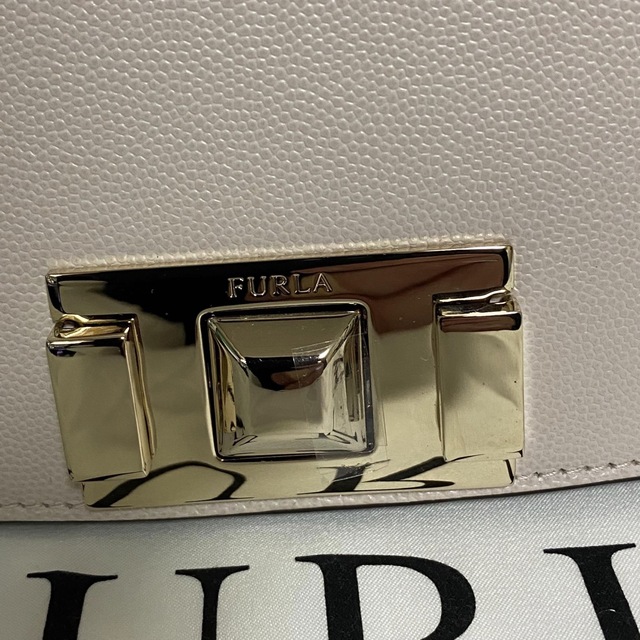 Furla(フルラ)の新品 FURLA フルラ チェーン ショルダーバッグ　人気カラー レディースのバッグ(ショルダーバッグ)の商品写真