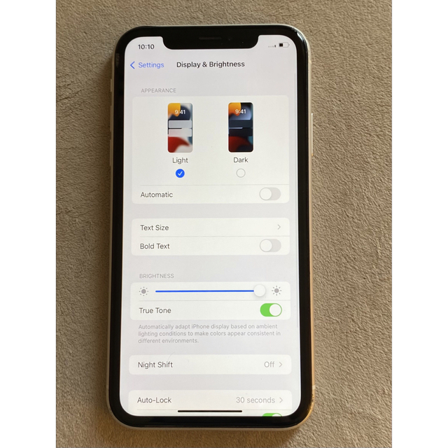 iPhone XR White 128 GB SIMフリー 2