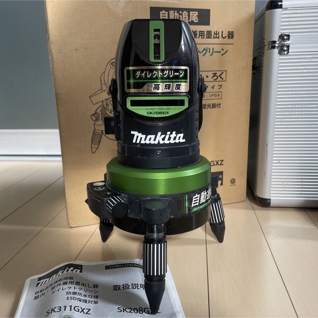 Makita(マキタ)のmakita（マキタ）SK208GXZ 自動追尾屋内・屋外兼用墨出し器 スポーツ/アウトドアの自転車(工具/メンテナンス)の商品写真