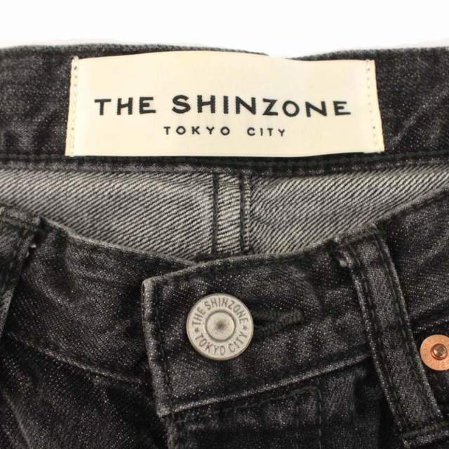 Shinzone(シンゾーン)のシンゾーン デニムパンツ ジーンズ クロップド カットオフ 34 黒 レディースのパンツ(デニム/ジーンズ)の商品写真